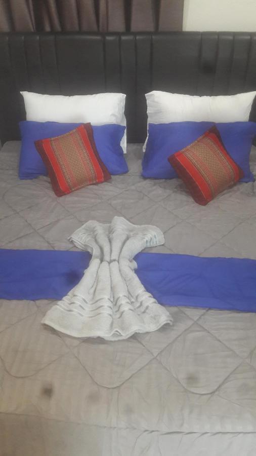 Chambre Lit Queen-Size avec Balcon