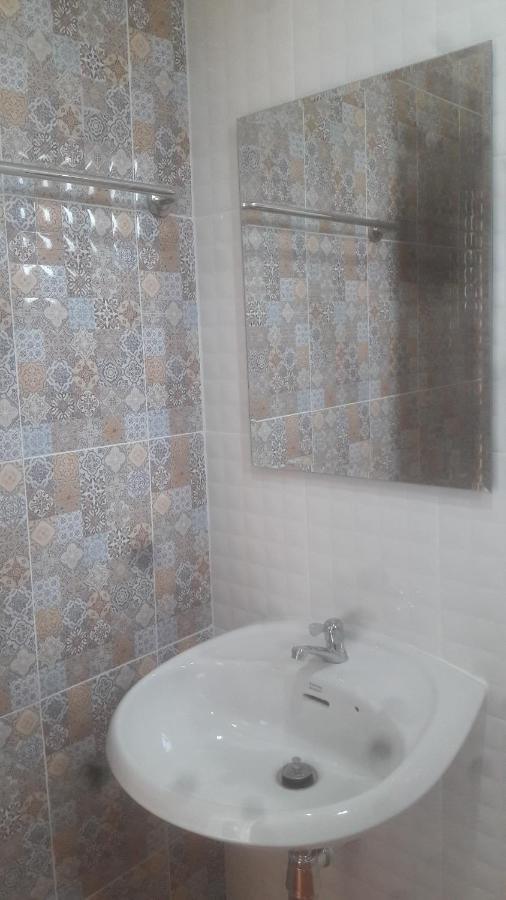 Chambre Lits Jumeaux avec Salle de Bains Privative