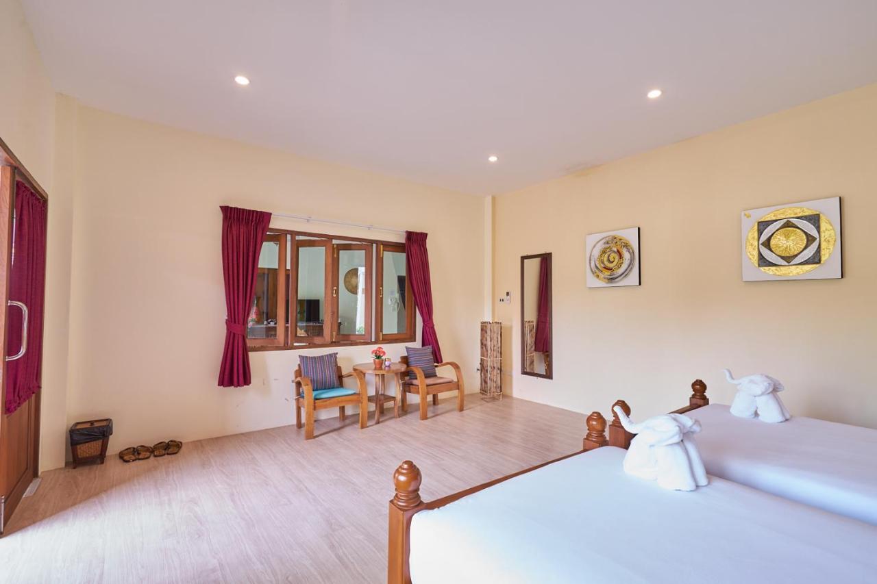 Deluxe Family Suite