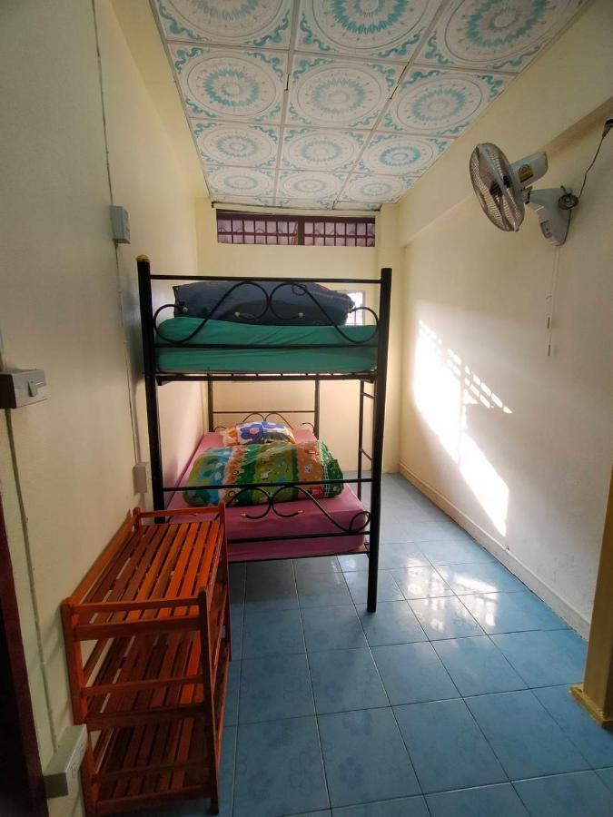 Cama en habitación compartida mixta con ventilador - 4 camas