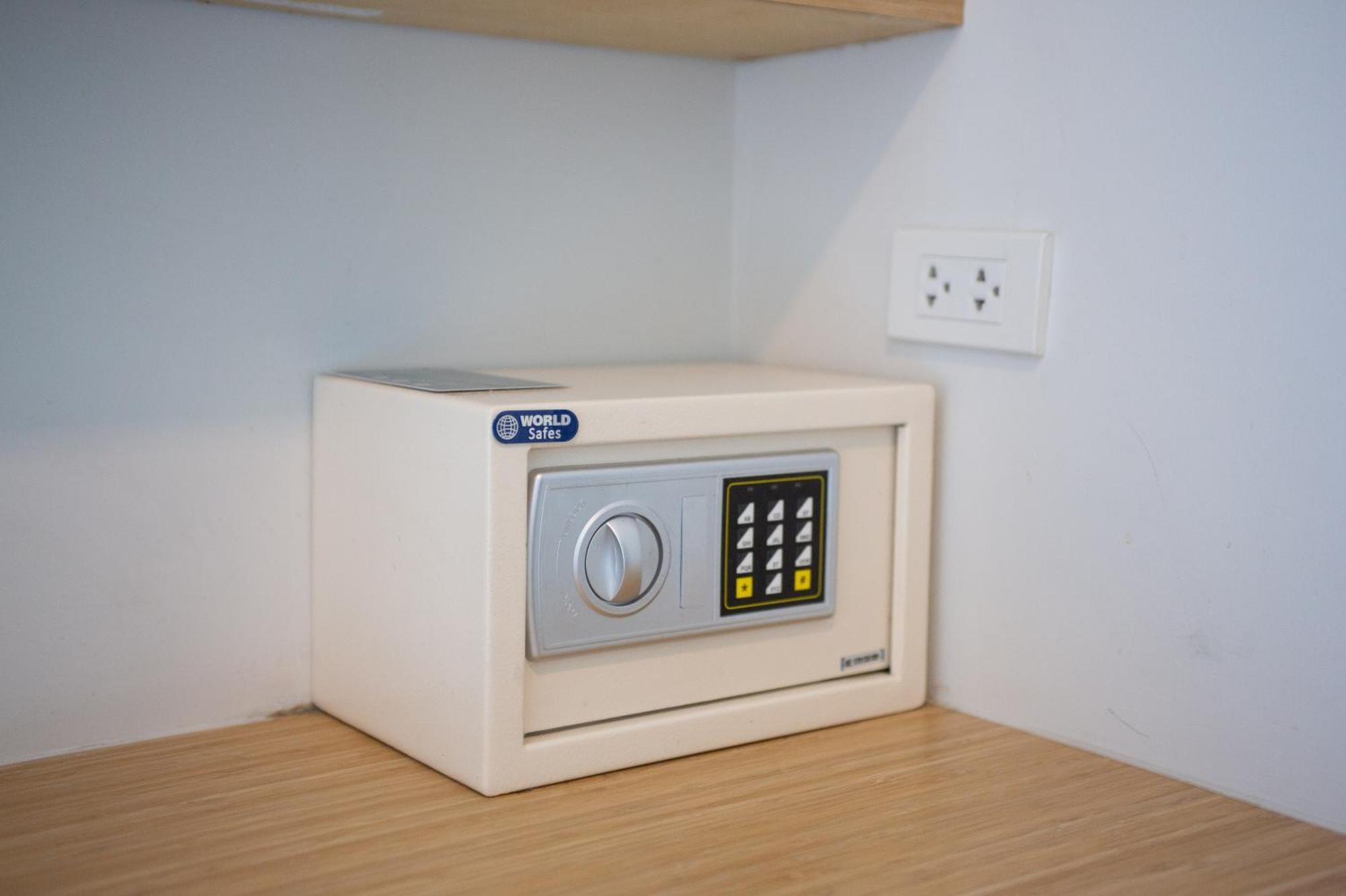Small Double Room (Ground Floor)