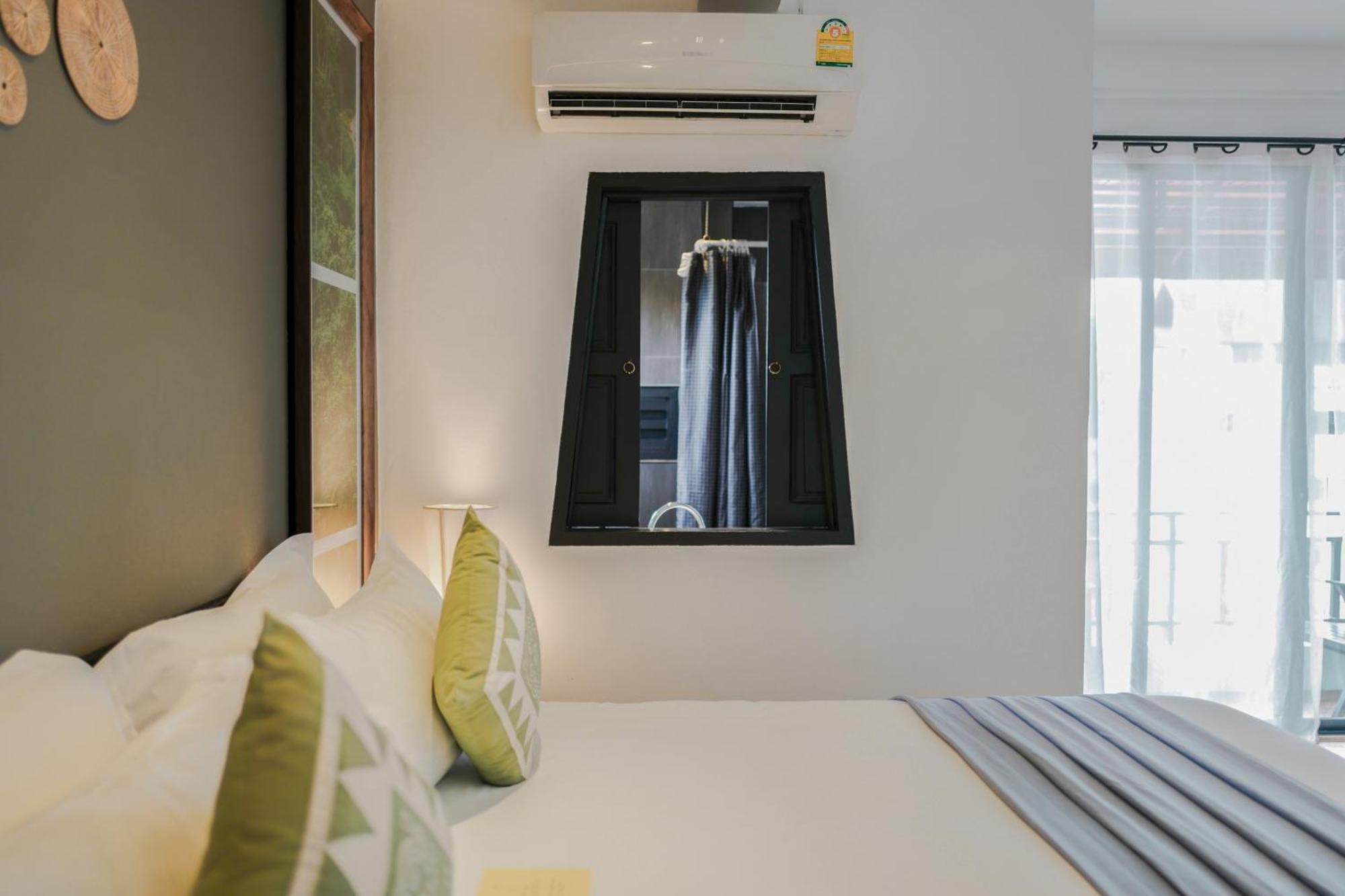 Luxe Kamer met 1 of 2 Bedden en Balkon