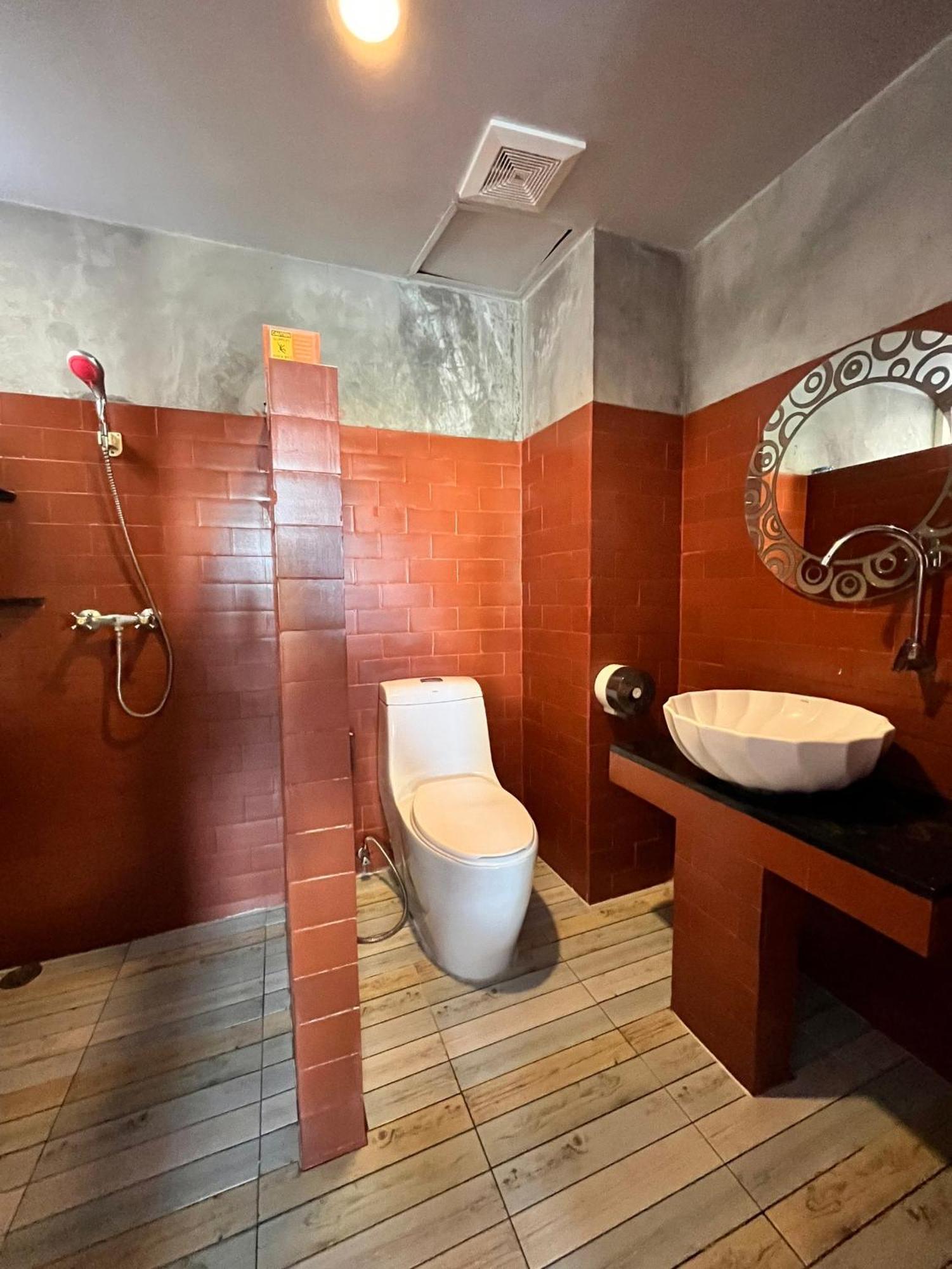 Quadruple Room with Bathroom,1627215040:JPEG