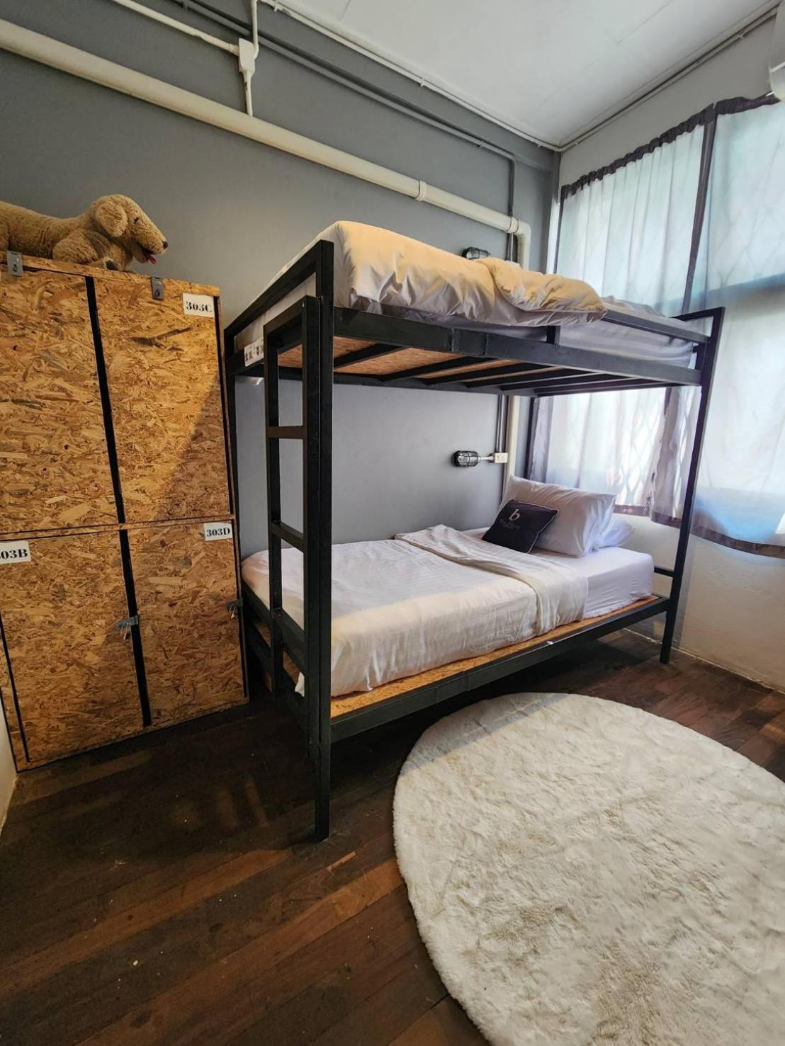 Litera en habitación compartida - Solo mujeres