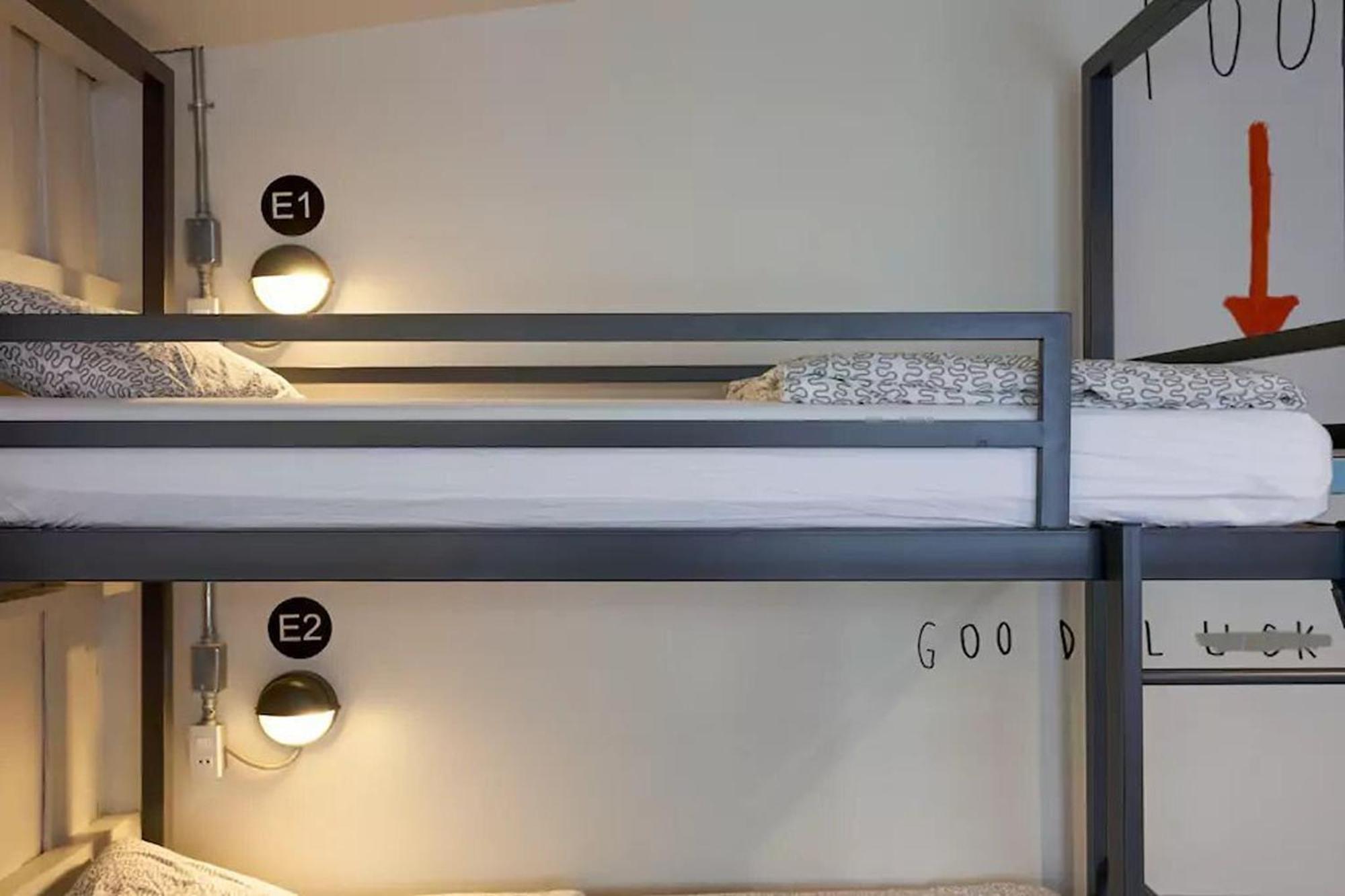 Mixed Dormitory Room,1680627548:JPEG