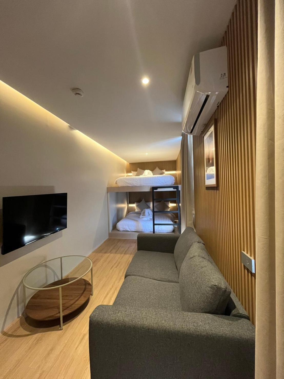 Habitación Familiar con balcón