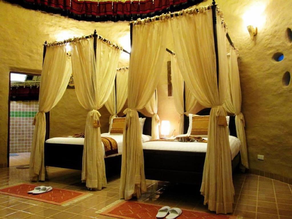 Deluxe Doppel-/Zweibettzimmer mit Whirlpool