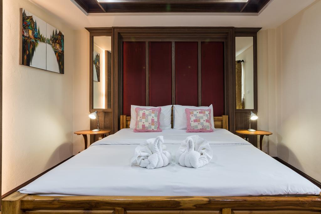 Chambre Lit Queen-Size avec Balcon