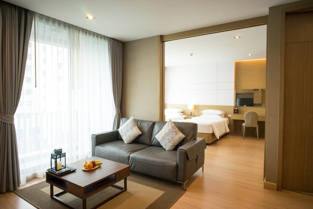 Junior Suite Twin Bed