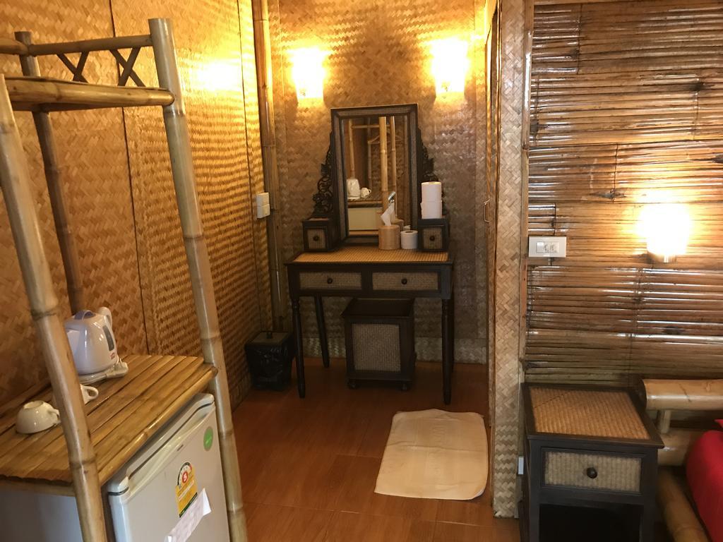 Deluxe Bamboo Bungalow