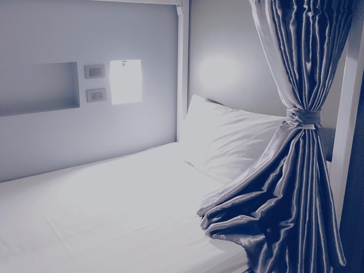 Posto Letto in Dormitorio Misto con 4 Letti