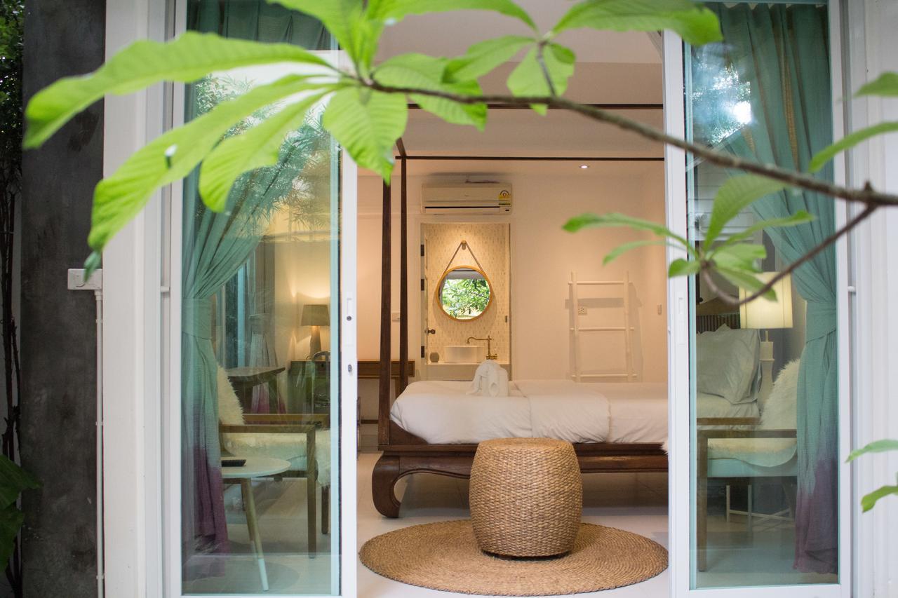 Chambre Lit Queen-Size - Vue sur Jardin
