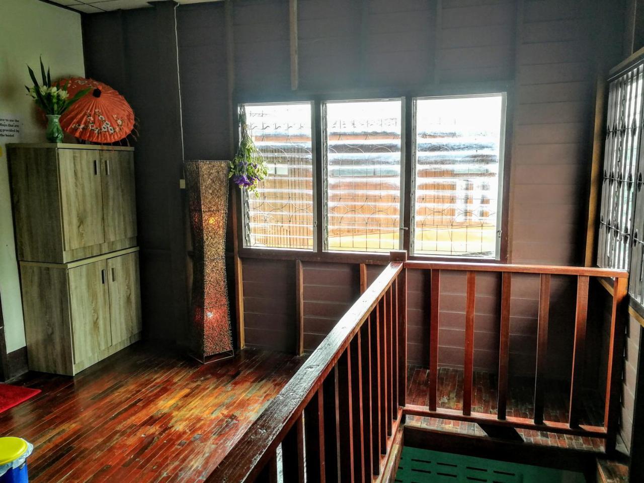 Bed in een Slaapzaal met 6 Bedden