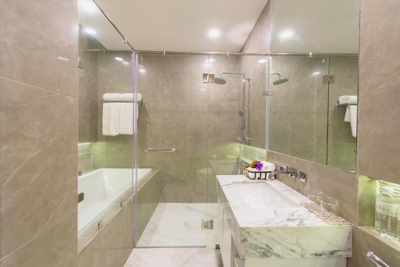 Parc S-Class Suite