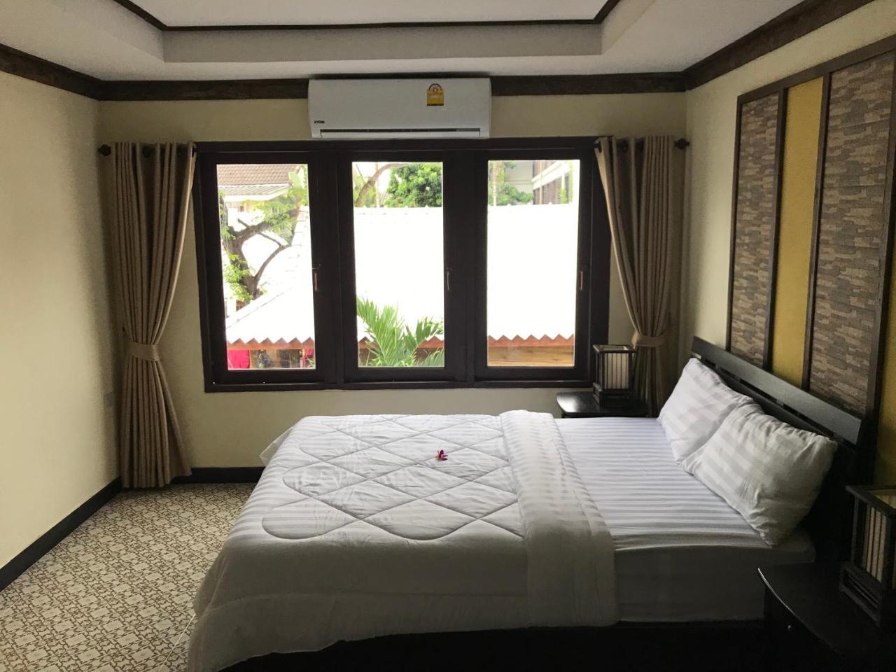 Standard Triple Room - No balcony
