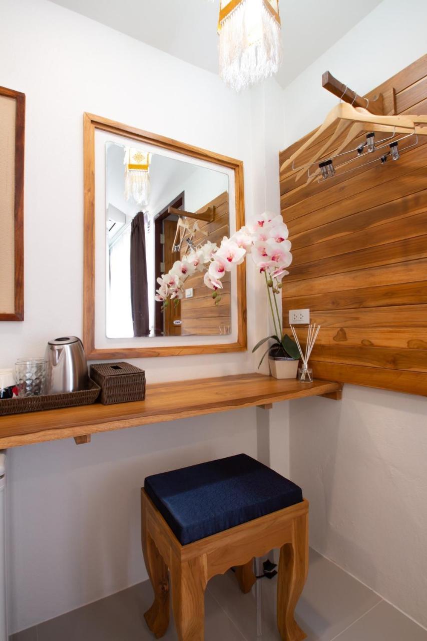 Zweibettzimmer mit Balkon