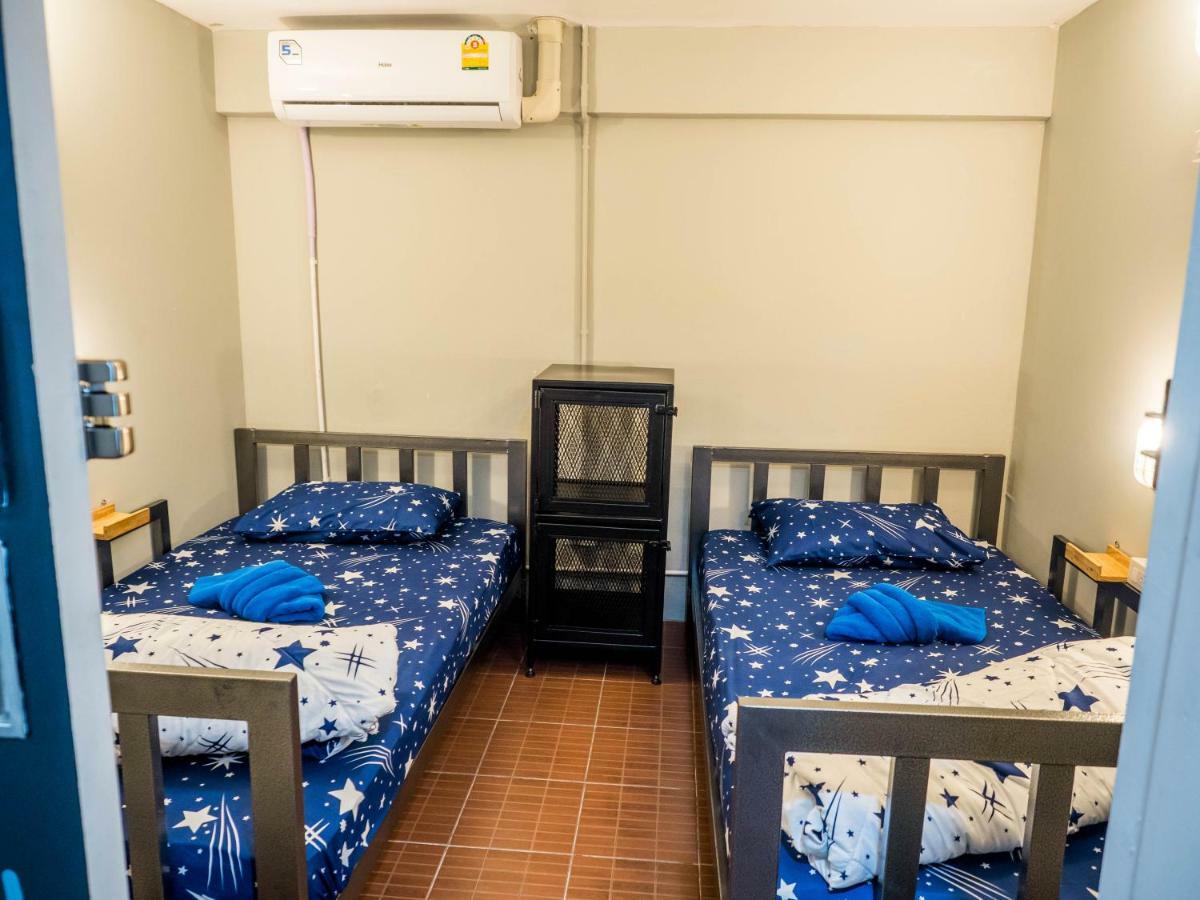 Tweepersoonskamer met 2 Aparte Bedden