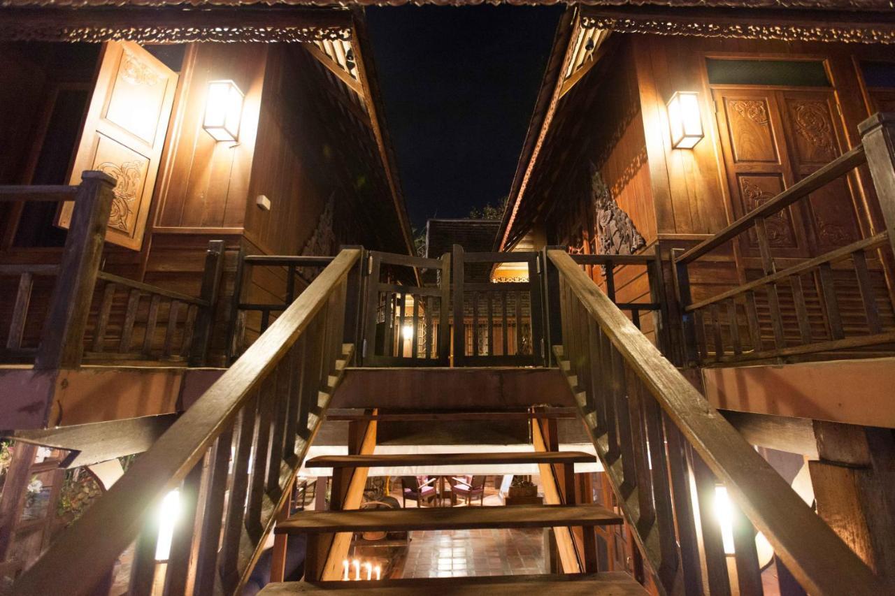 Twin Room – Second Floor
