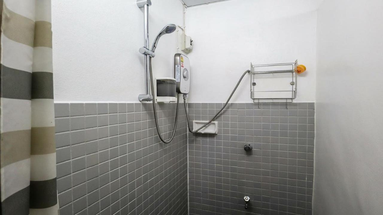 Bett im 8-Bett-Schlafsaal