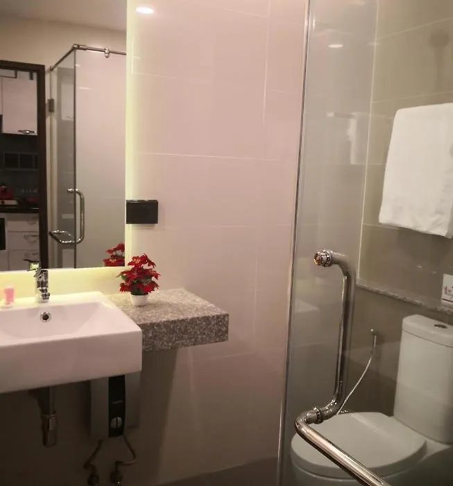 Private Wooden Style Studio Room In City Area-1