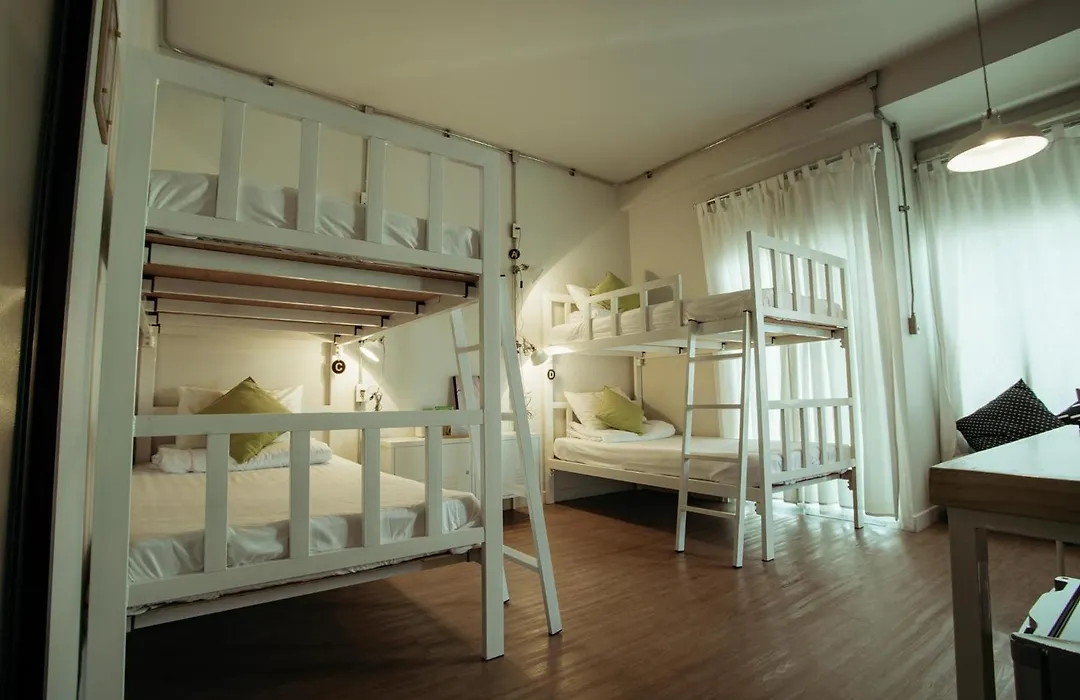 J Poshtel Chiangmai-1