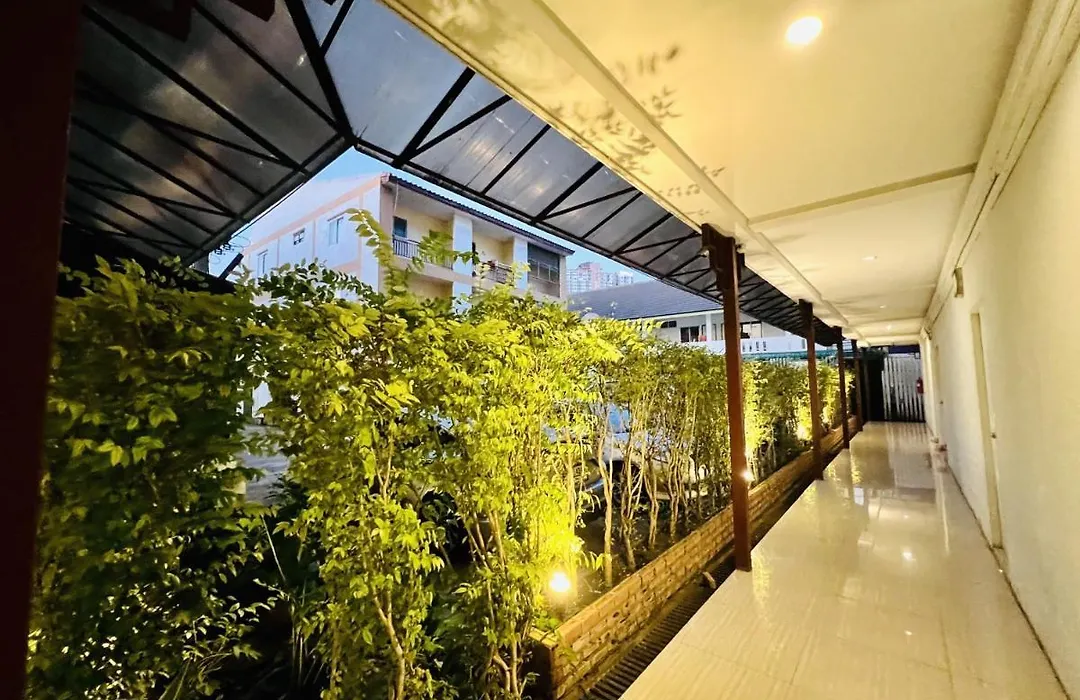 Inn Kham Apartment-1