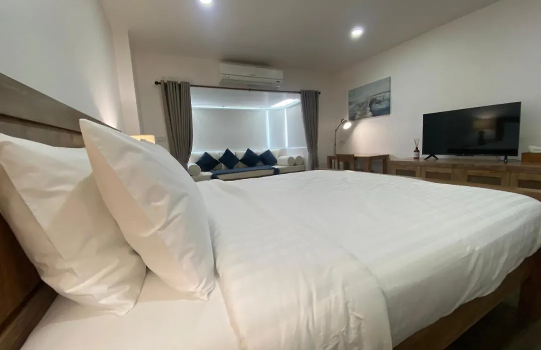 Nim-Mann Classy 616, Nimmanhemindra Rd, Chiangmai-1