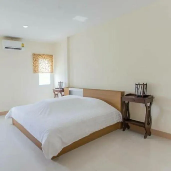 San Kamphaeng Classic Home-1