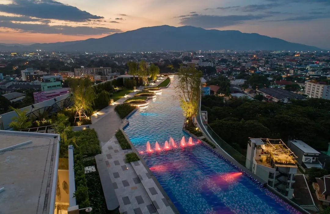 Astra Sky River Luxury Perfect For 5 People-1