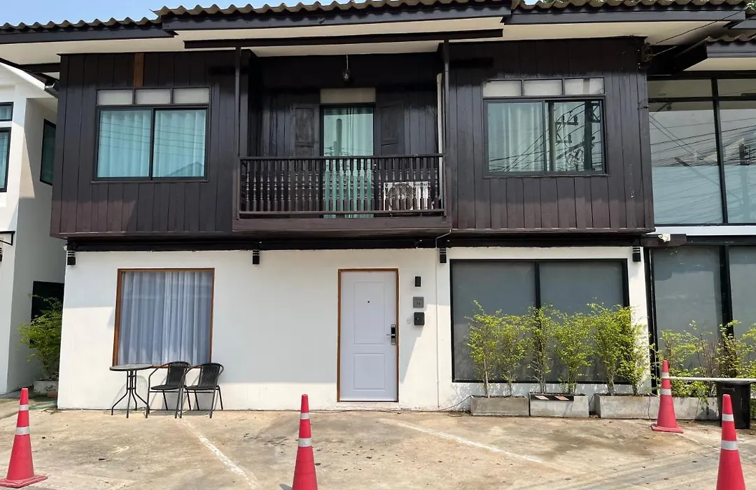 Baan_9_Muang-1