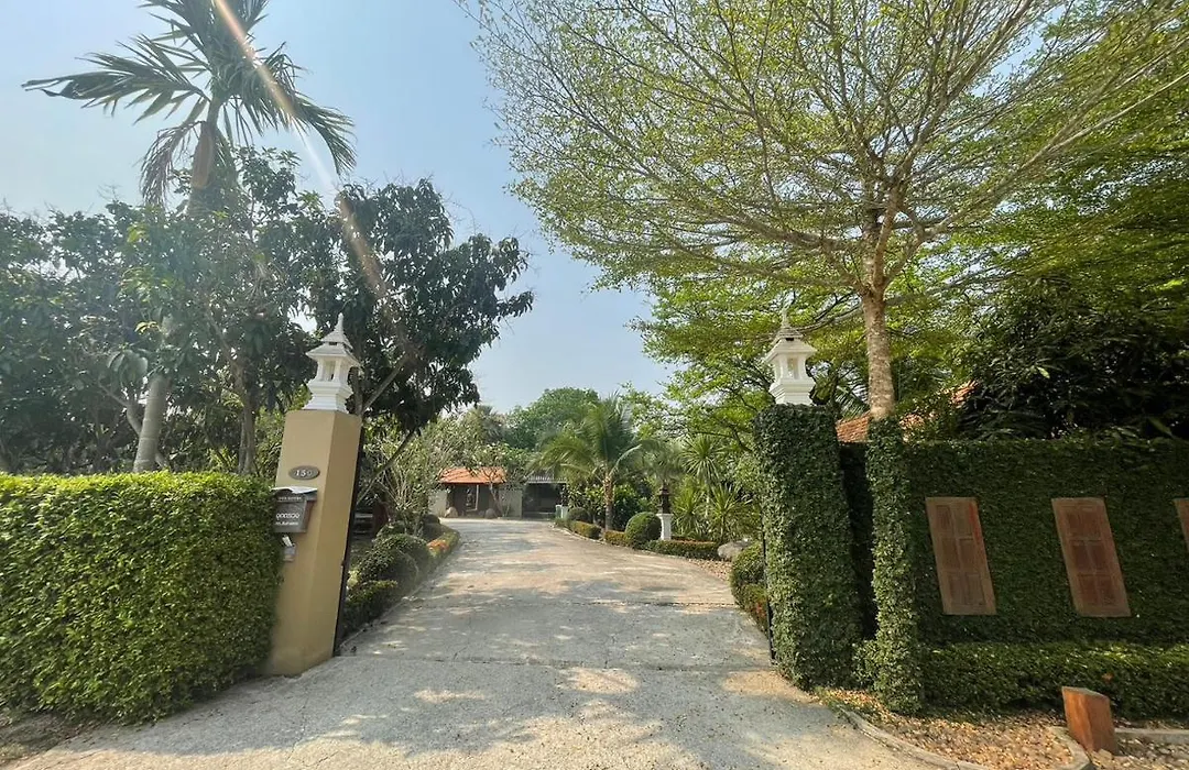 บ้านและสวนวิจิตรศิริ-1