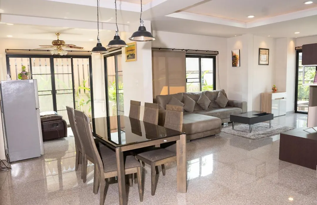 Chiang Mai Central 5 Bedrooms Private Pool Villa-1