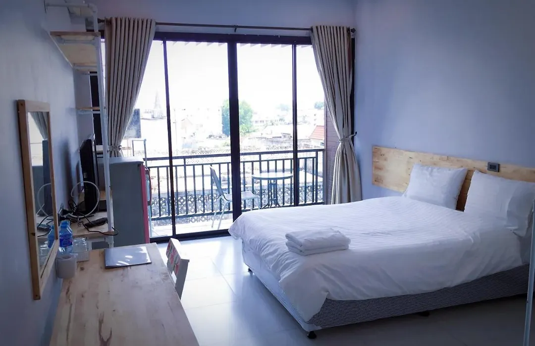 Rinrada Loft Resident-1