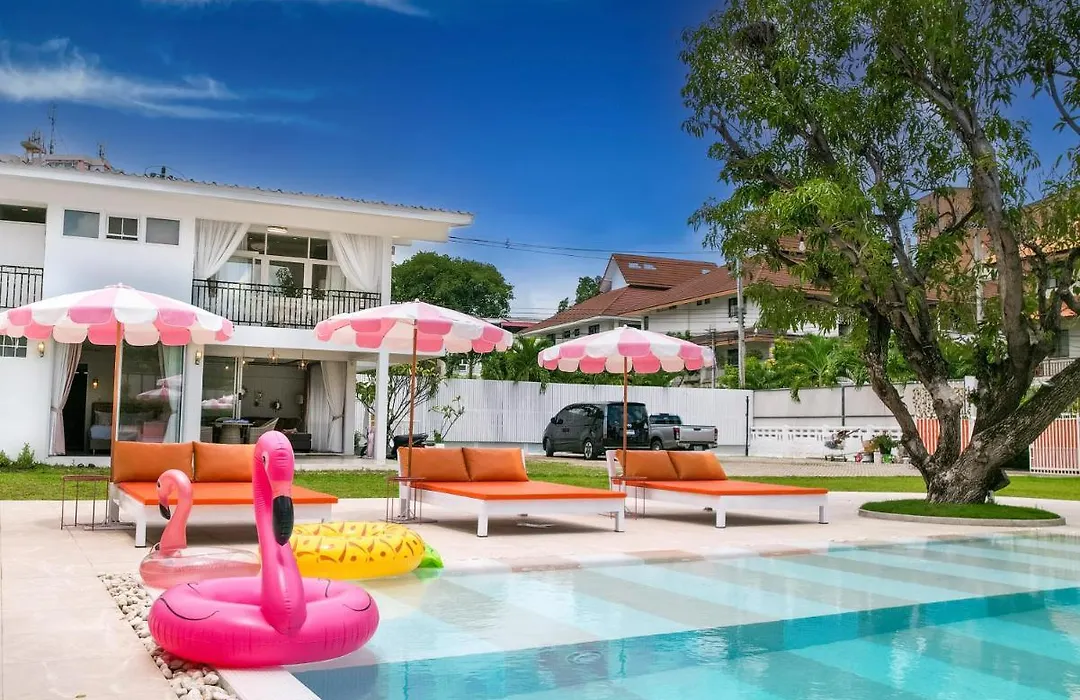Pink Moon Pool Villa In Quiet Area Of Nimmanhaemin-1