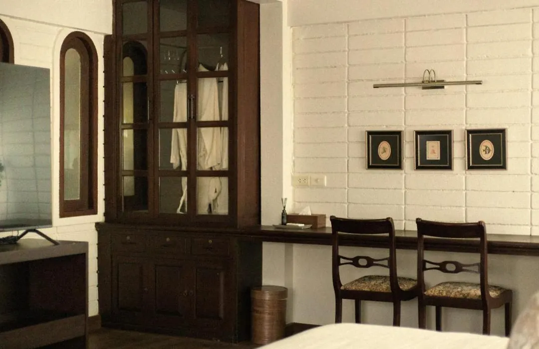 Luxury Mid-Century House Only 5 Minutes To Nimman-1