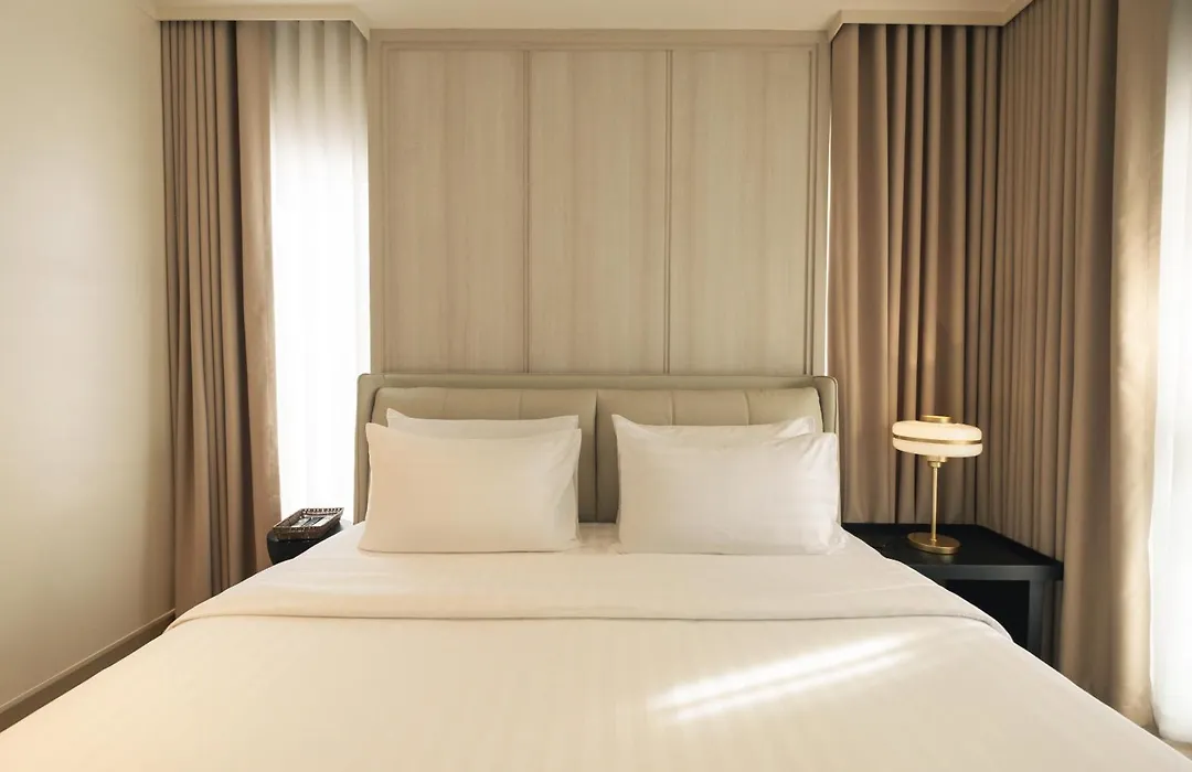 The 3Sis Hotel-1