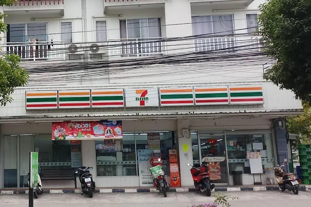 Cozy Roomy Condo Near Big C And Payap University-1