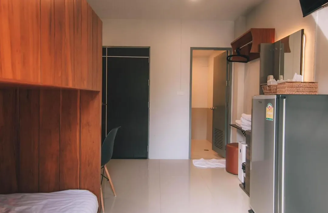 Psych Hostel-1