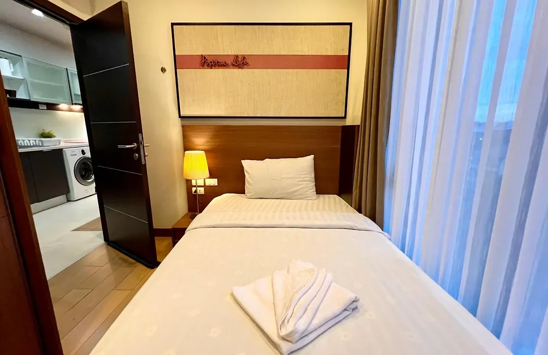 Modern 2-Bedroom Condo With Pool & Gym-1