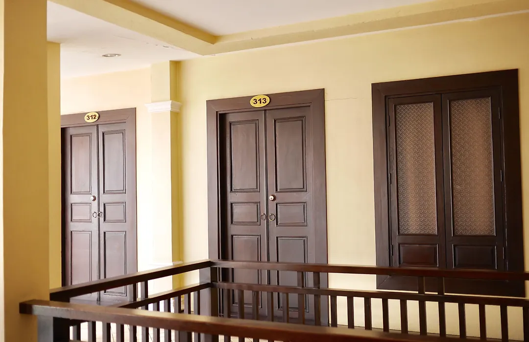 Na Thapae Hotel-1
