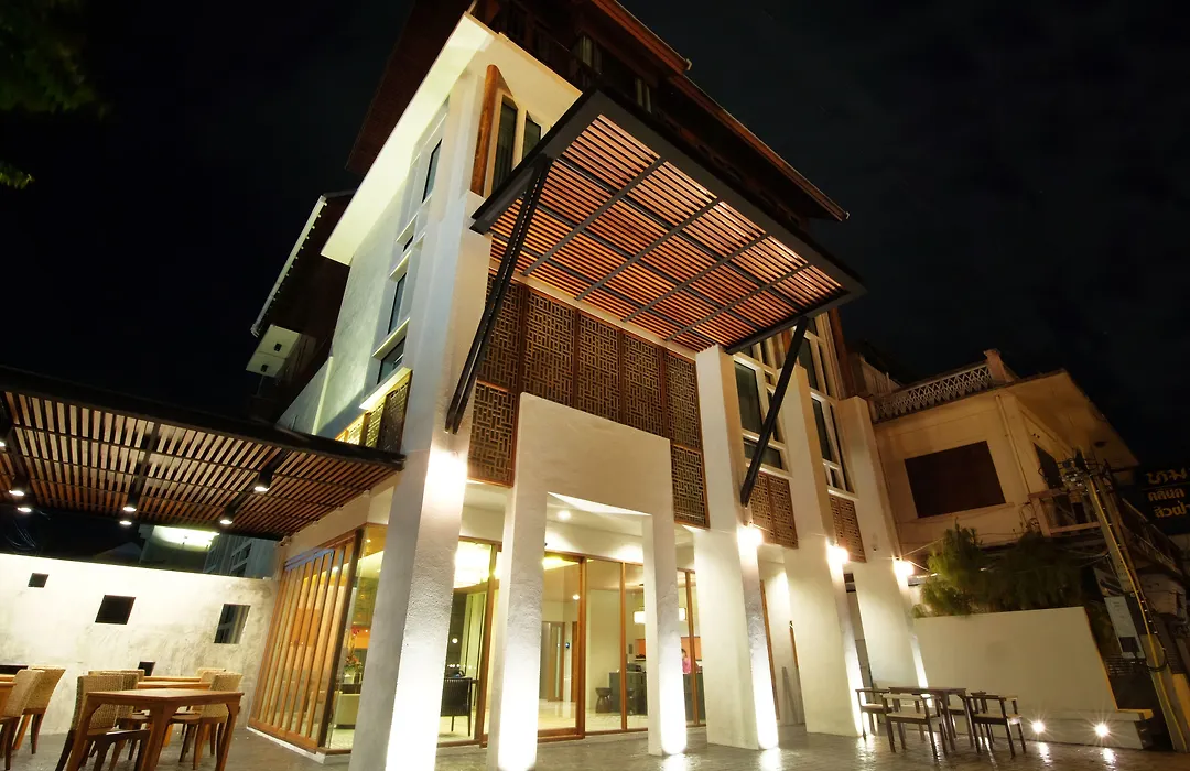 Tapae Gate Villa-1