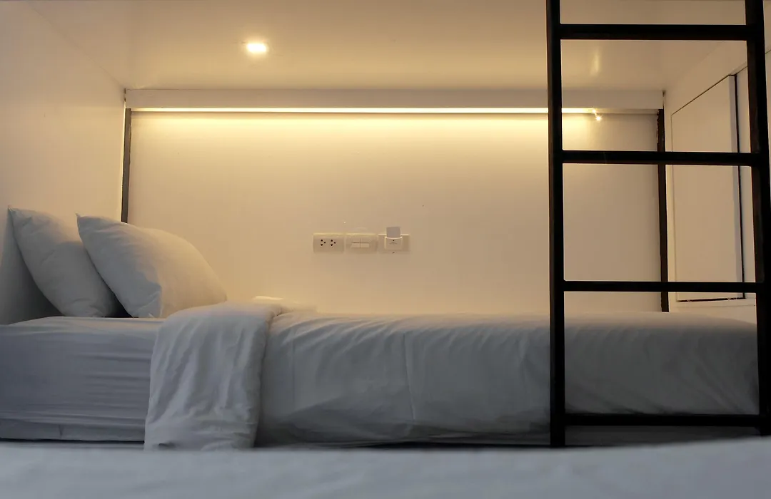 The Common Hostel (Adults Only)-1