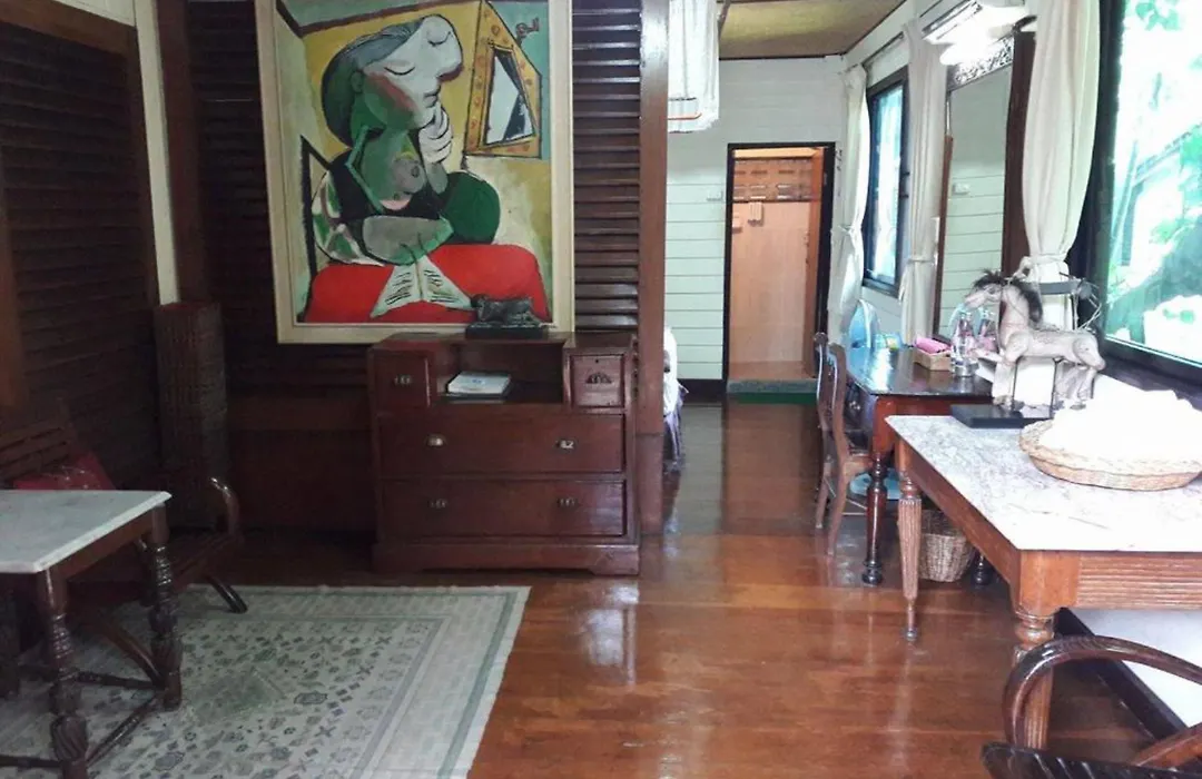 Gap'S House-1