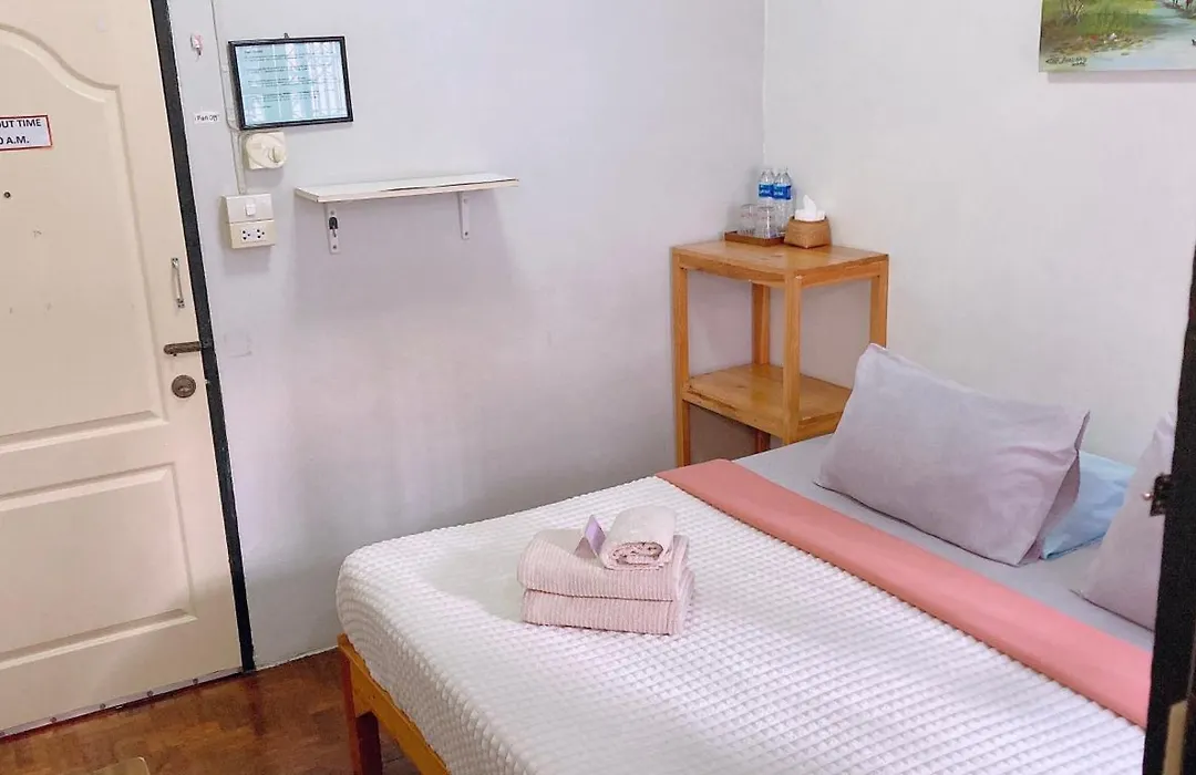 Wayside Guesthouse-1