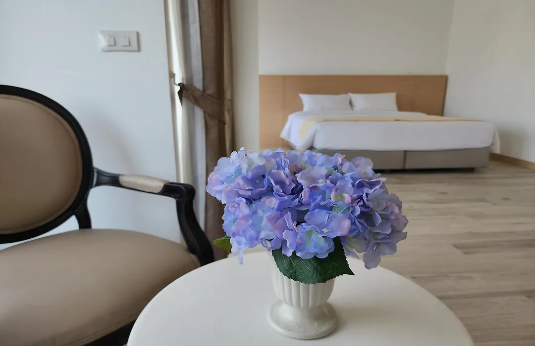 Arsh Boutique Hotel-1