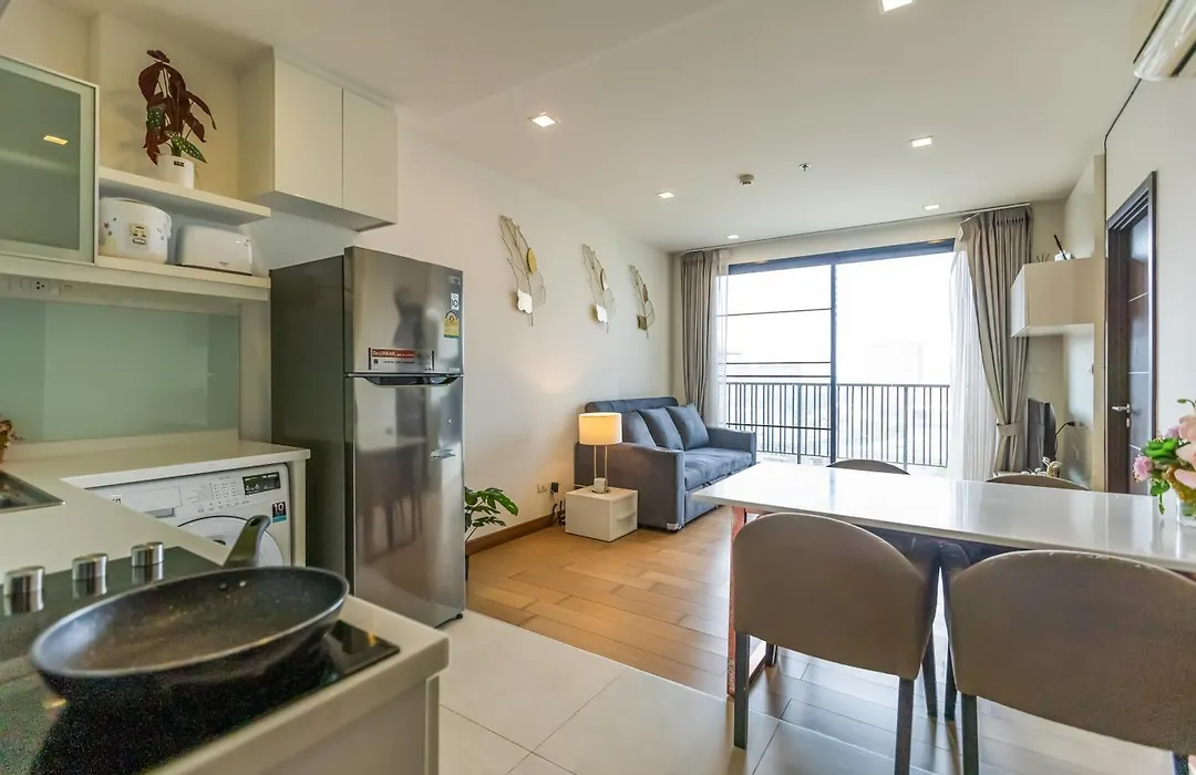 Prime 2-Beroom Suite With Pool & Gym-1