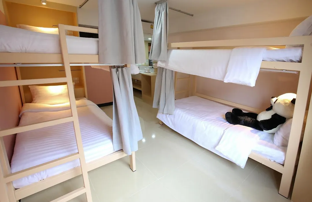 Lucky Panda Hotel-1