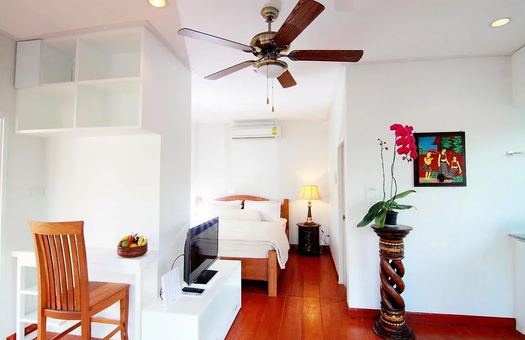 Apartment Sojourn-1