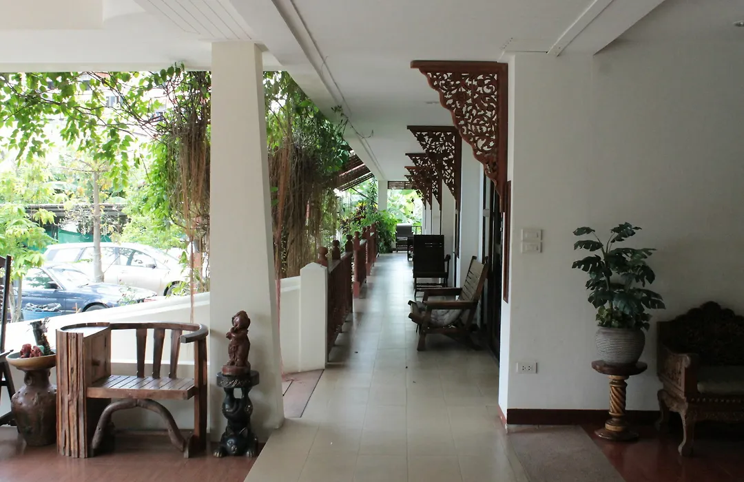 Flora House-1
