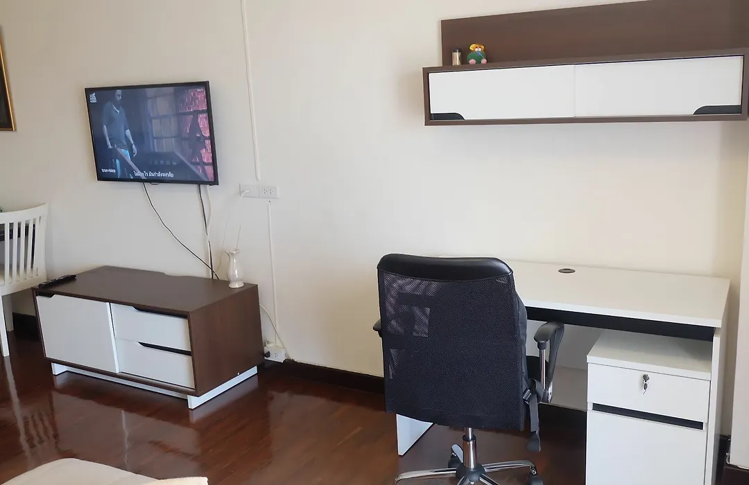 Cozy Stay @ Hillside 4 Condo-1